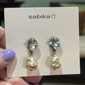 Iconic Influence Dangle earrings